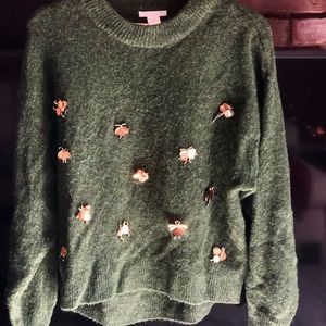 Forest green sweater with bumble bee apliques